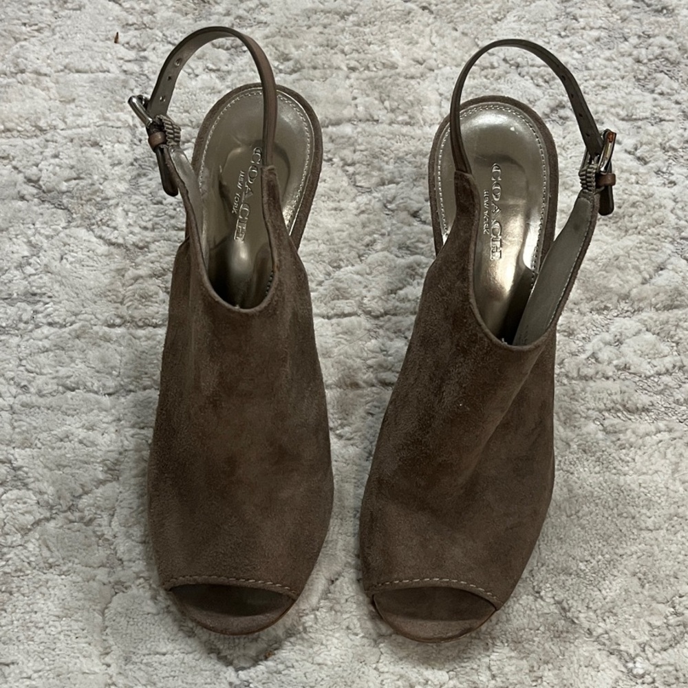 Women’s coach labora suede heels 7.5